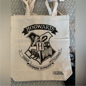 Hogwarts crest tote bag